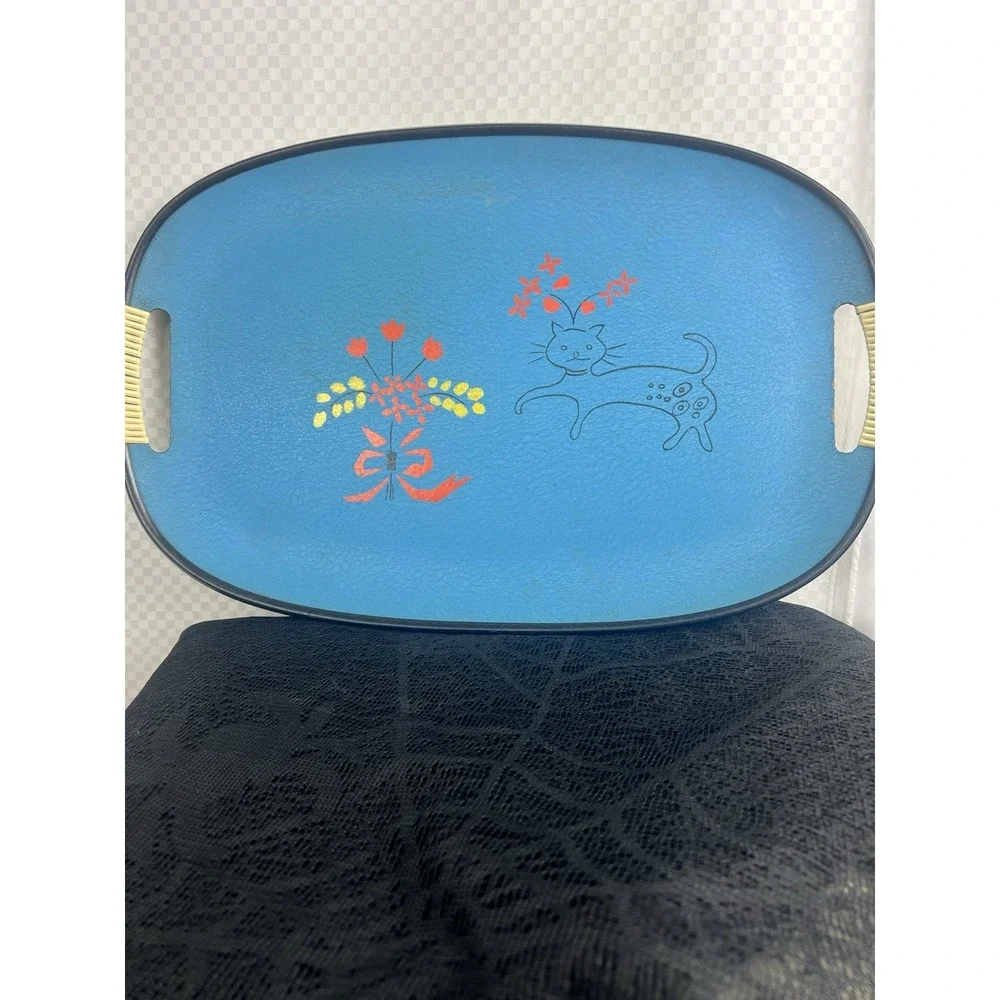 VINTAGE-COLORFUL-OVAL Mid Century/Modern  Cat At Play 1950-1960